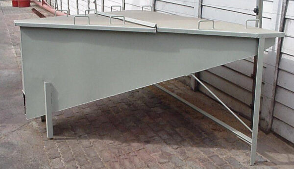 Reception bin - Triangular - 3m - Image 2